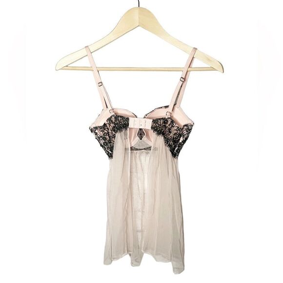 Victoria’s Secret Lingerie Lace Pink and Black Bra with Flowy Mesh Detailing - Picture 2 of 8